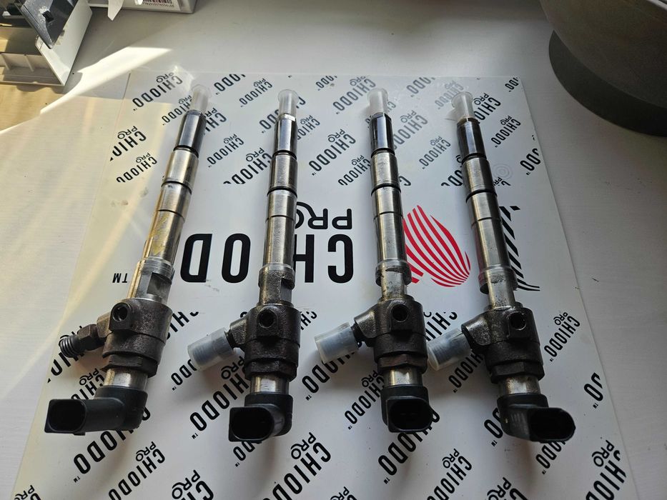 Wtryski wtryskiwacze vw caddy 1.6 Tdi  03L130277B