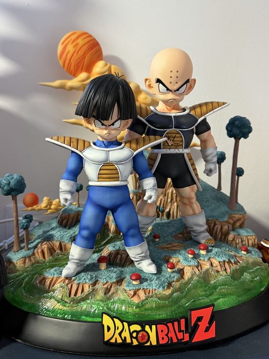 Gohan e Krillin resina da marca Showtime