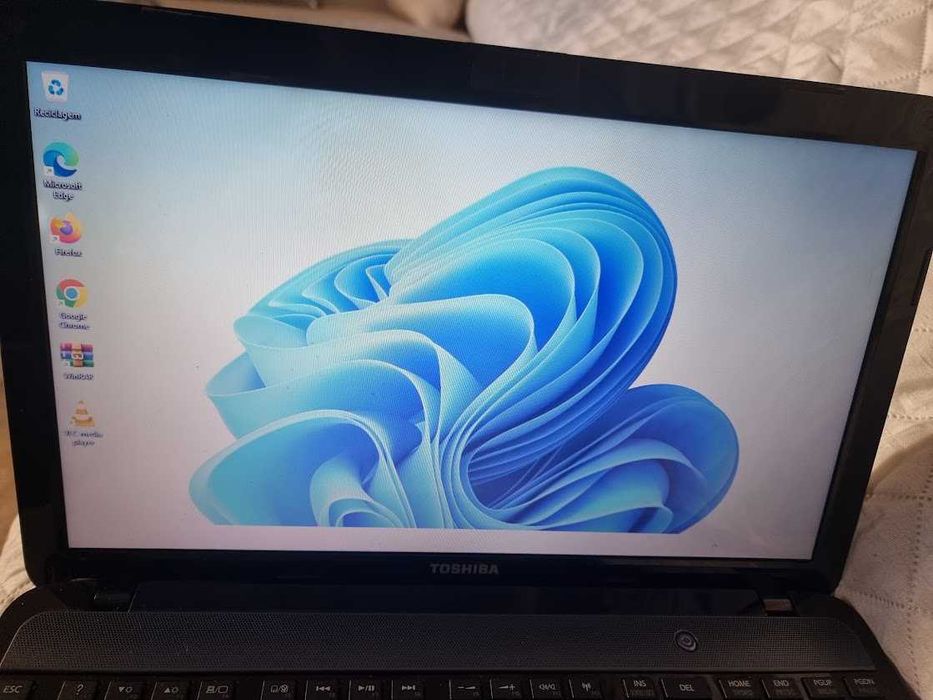 Toshiba Satellite L855-10P64739424719489123