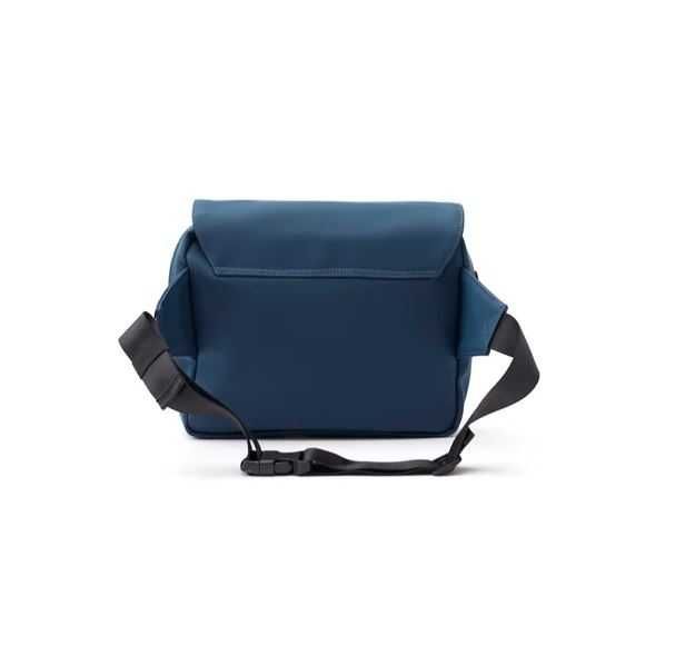 nerka , saszetka, torba, torebka  około 4,5l
