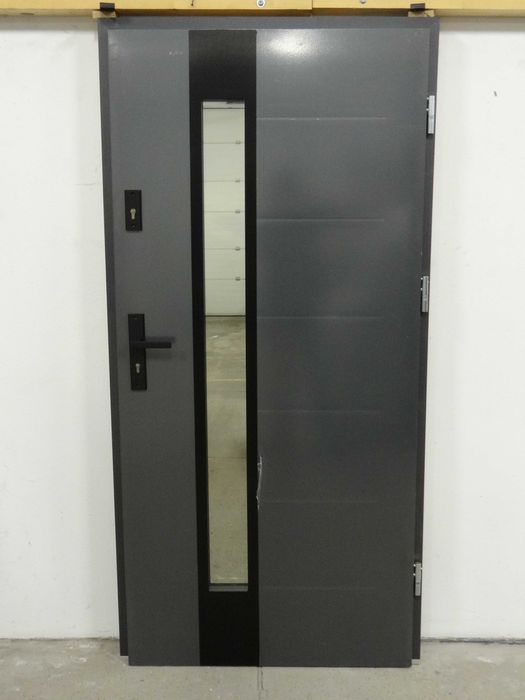 Drzwi zewnętrzne + okucia Liberto 13B 90 P antracyt 1.2W/m²K