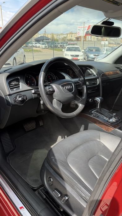 Audi Ауді A4 В8 FL S-line 2014р 2,0 бенз 8АКПП ОБСЛУГОВАНА