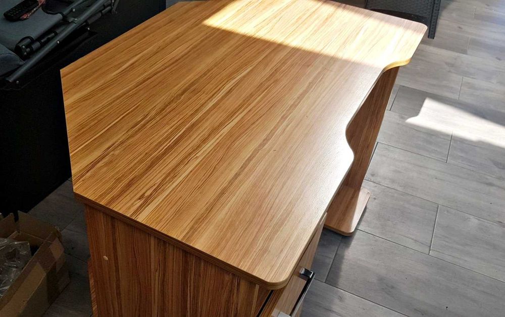 Oddam biurko za darmo.