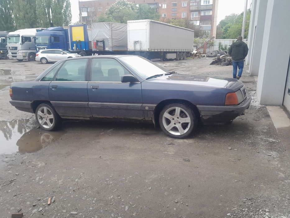 Audi 100 c3 2.2 Газ бенз Рестайлінг