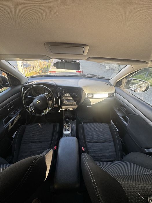 Mitsubishi Outlander 3