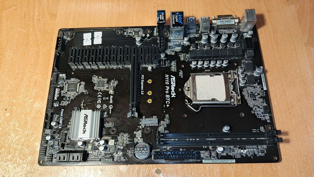 Материнская плата под ремонт HD6870/1151/AM3+/1155/1150(РАДИАТОРЫ)SSD