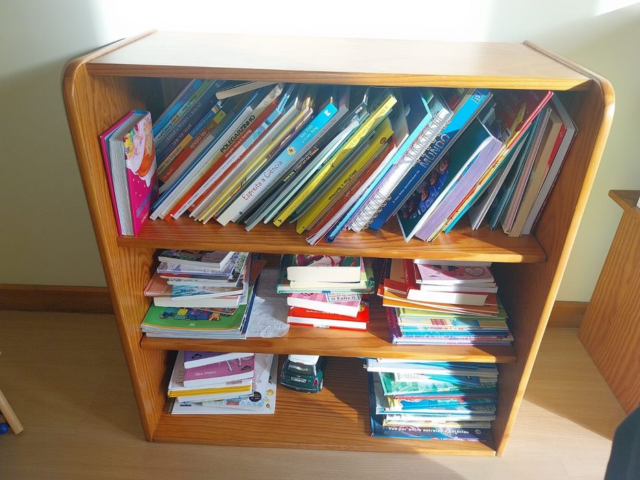 Quarto Infantil pronto a Habitar- Conjunto de Mobília