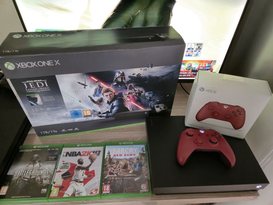 Xbox One X 1TB + jogos