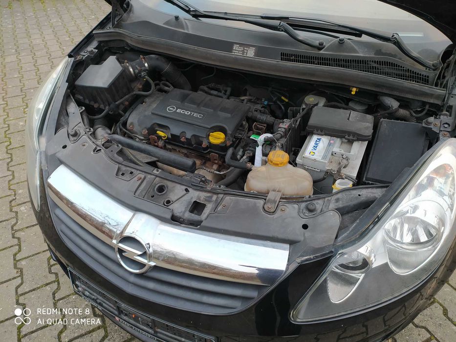 sprzedam opla corsę 1.4 benzyna