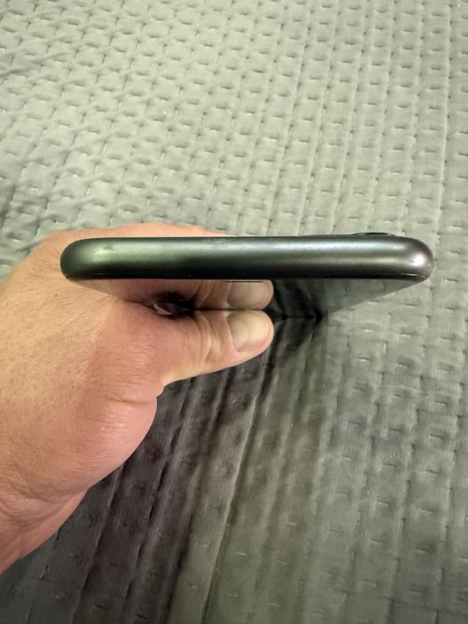 iPhone 11 128Gb iCloud lock