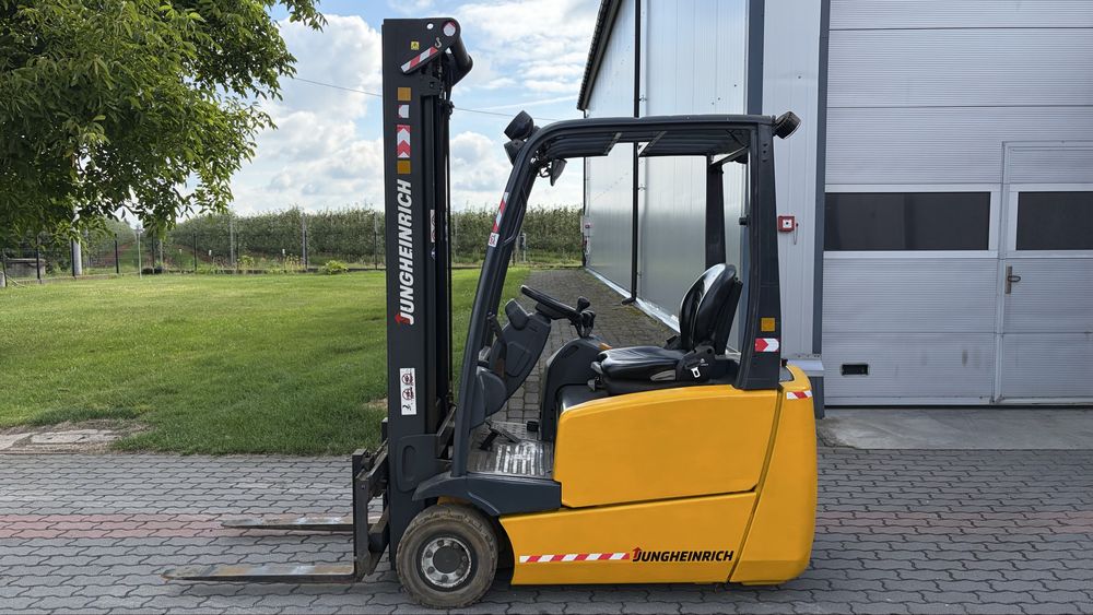 Wózek Widłowy Jungheinrich EFG 216K triplex Przesuw boczny elektryczny