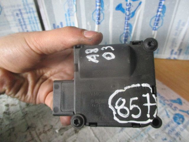 Motor da comporta da sofagem AUDI A8 (4D2, 4D8)