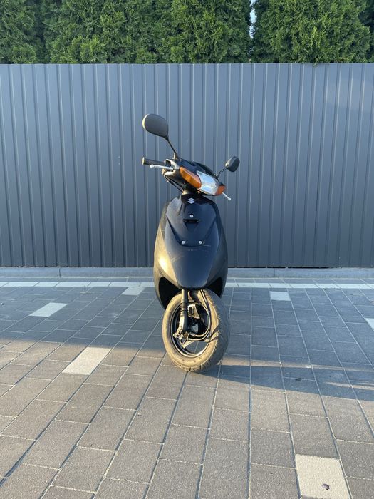 Скутер Suzuki Lets 3 з контейнера