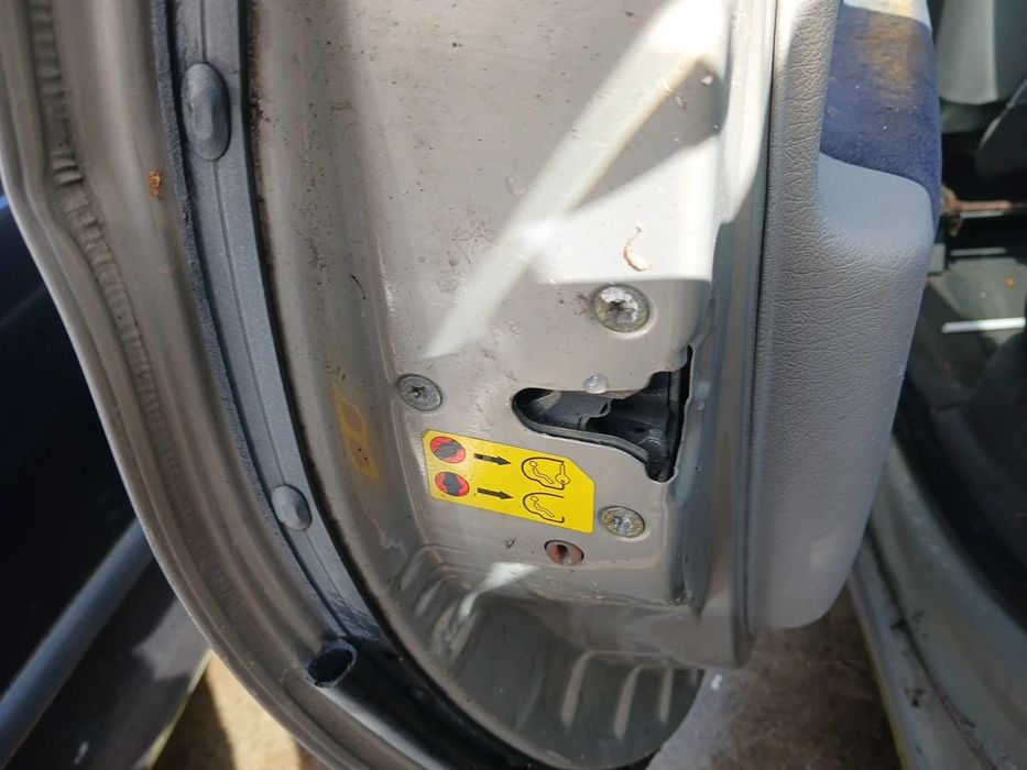 Fechadura / fecho porta trás esquerdo CITROËN Xsara Picasso (N68)