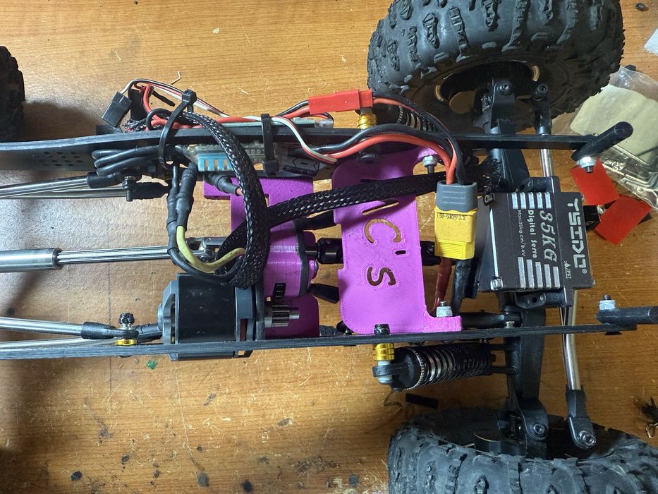 P scale brushless ( crawler)