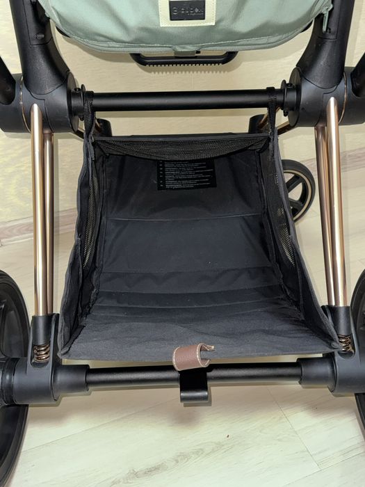 Коляска Cybex Priam Leaf Green шасі RoseGold 4.0