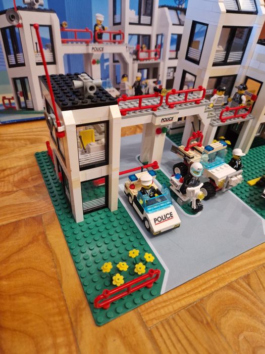 Lego 6398 town system.