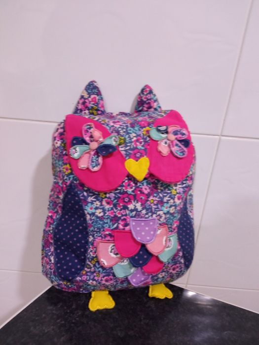 Mochilas  pequenas  Novas