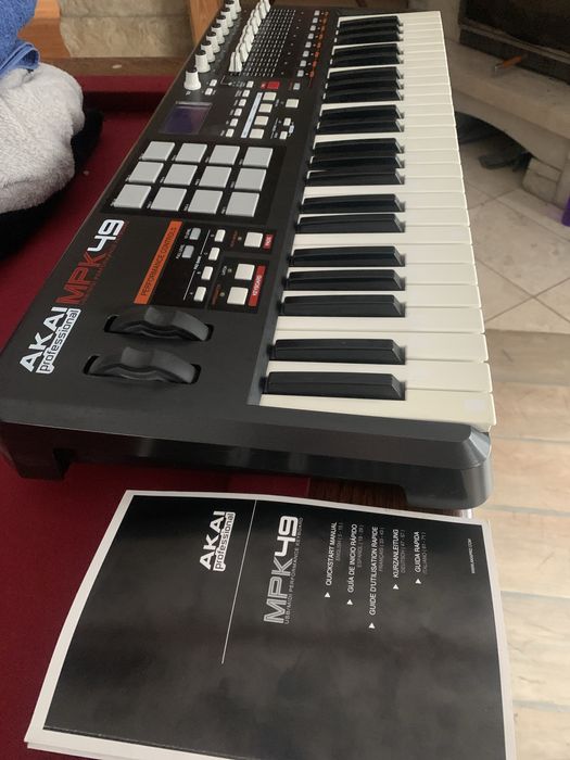 Klawiatura Akai MPK 49 z zasilaczem