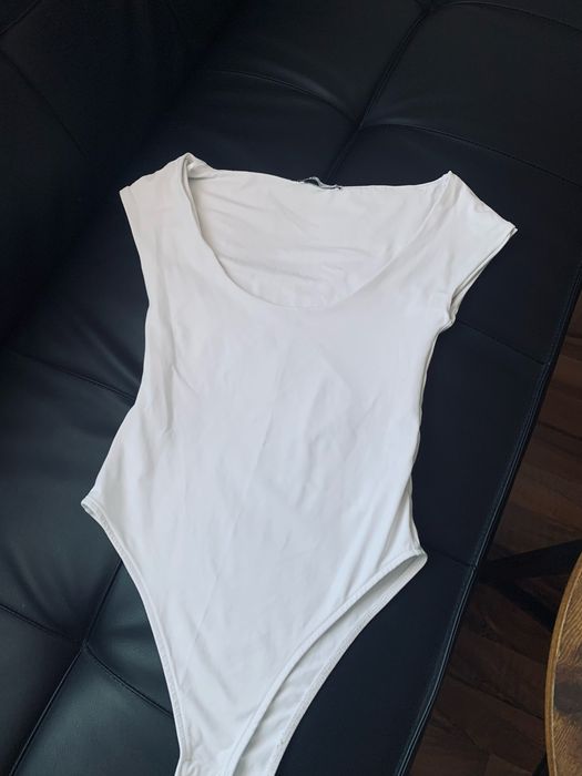 Piękne białe body Zara s 36 letnie