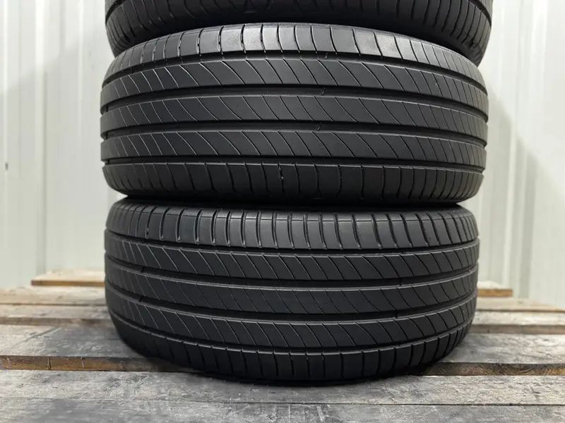 Шини бу 215 55 R17 Michelin Primacy 4