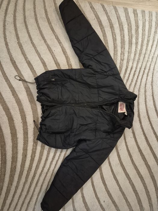 Levis Lewis czarna kurtka krótka stojka