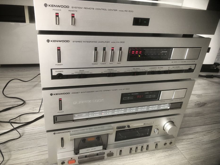 Wieża Kenwood seria 500 z pilotem
