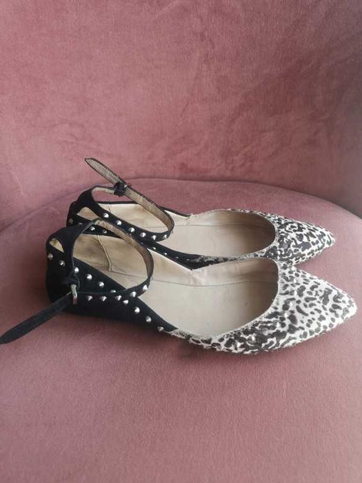 Zara Basic buty na płaskim obcasie ćwieki skóra r. 36