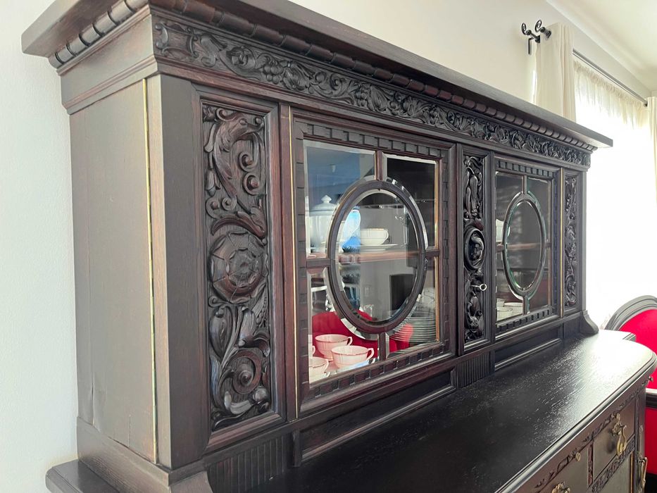 Stary drewniany kredens antyk