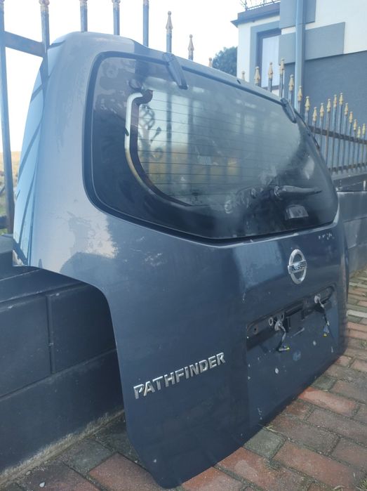 Klapa od Nissana Pathfinder R51