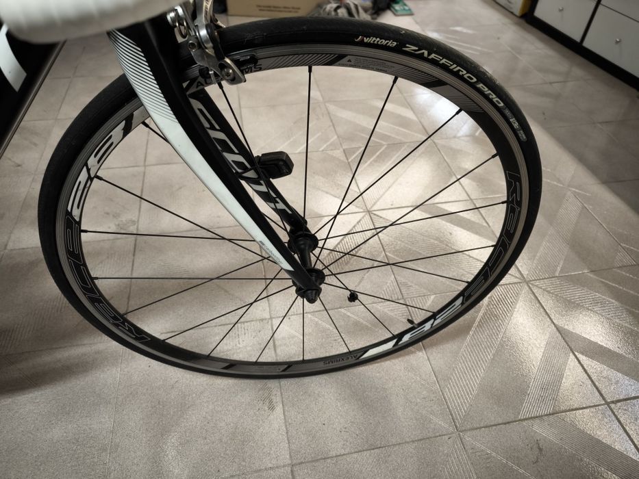 Bicicleta Estrada Scott speedster