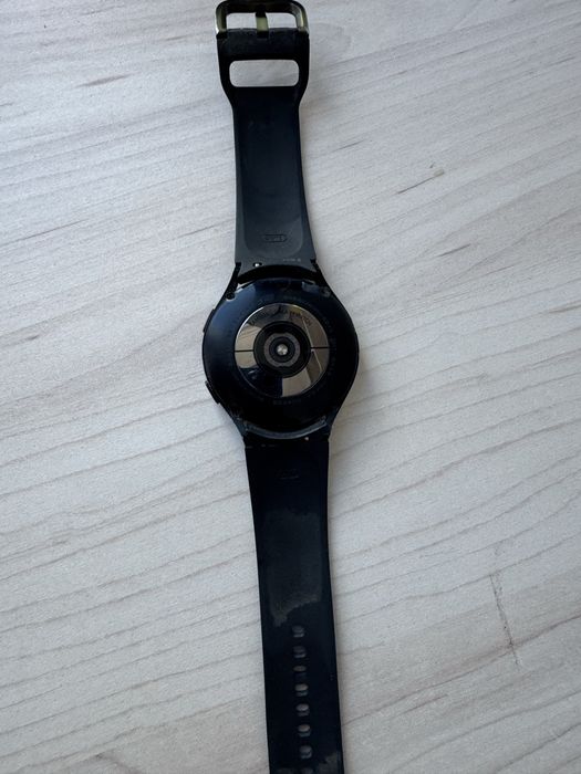 Продаю Samsung Galaxy Watch 4 Classic
