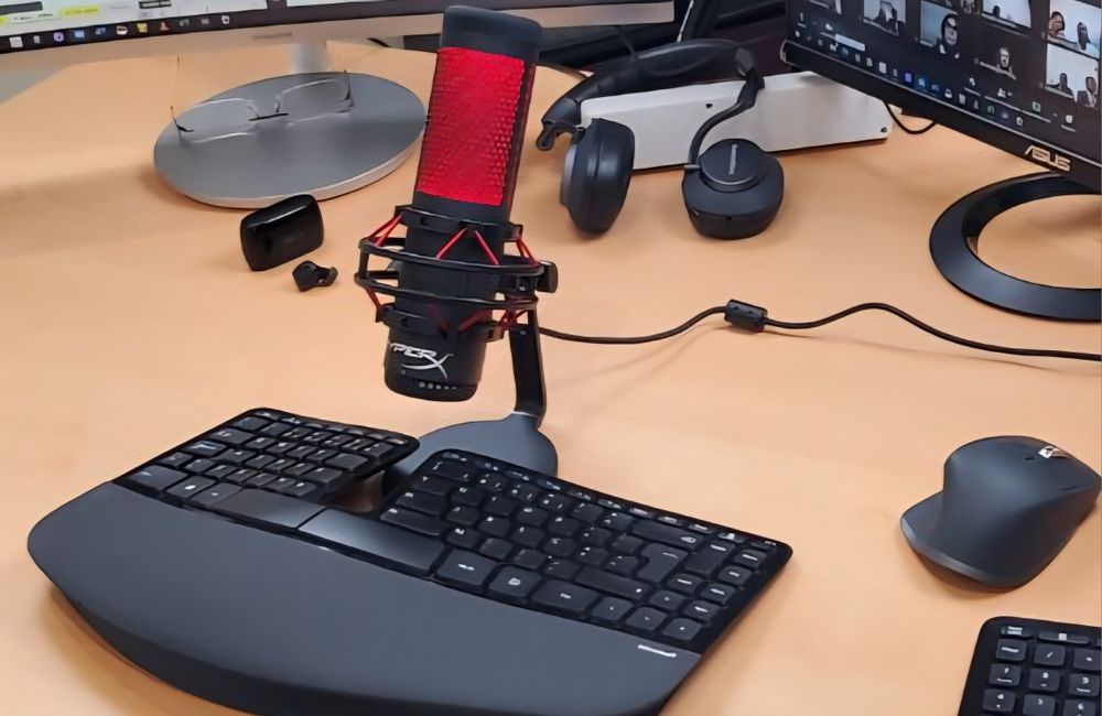 Microfone HyperX QuadCast Gaming (vermelho)