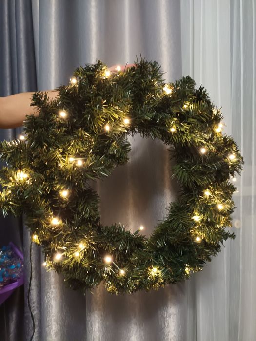 Вінок різдвяний з підсвічуванням