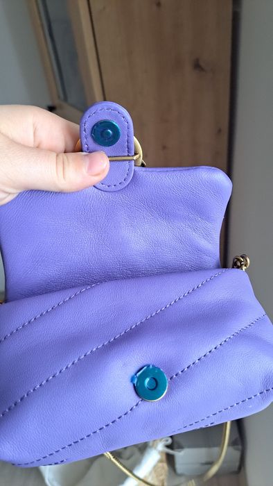 Pinko torebka micro puff fioletowa złoty łańcuch