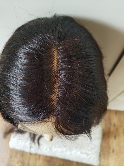 Piękna peruka naturalna lace front.