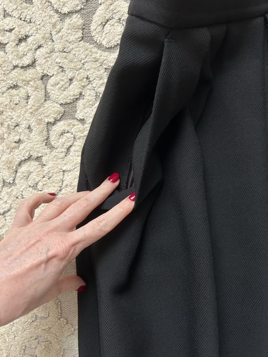 Saia preta Massimo Dutti