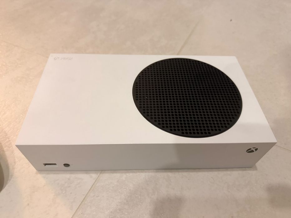 XBox Series S z padem
