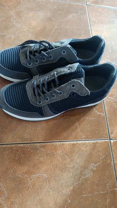 Buty sportowe mon
