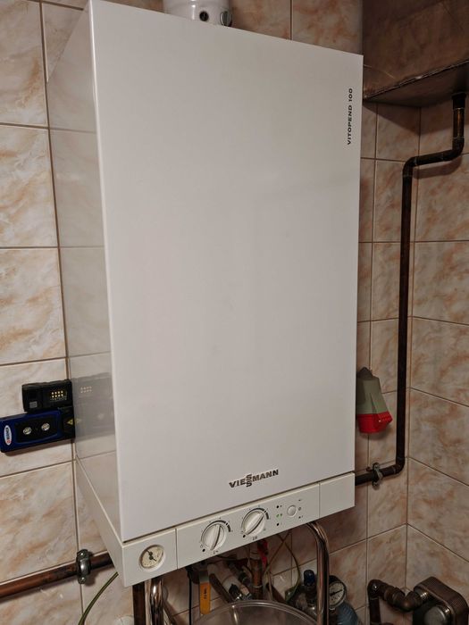 Viessmann Vitopend 100-W WH1B 24 kW + Vitocell 100, 120l – sprawny, na części
