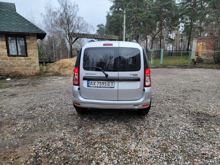 RENAULT LOGAN 2010г. продам