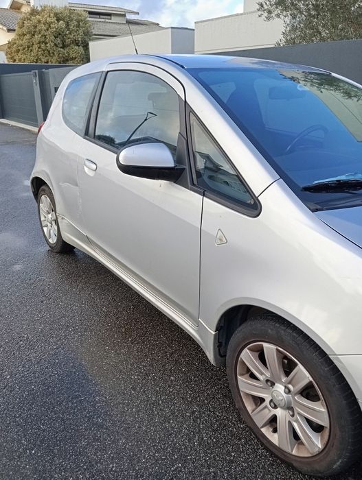 Mitsubishi 1.3 Colt 2011; 94 cv, 129mil km, 1 proprietário