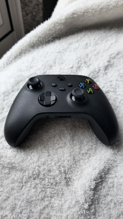 Comando Xbox One S em excelente estado sem drift