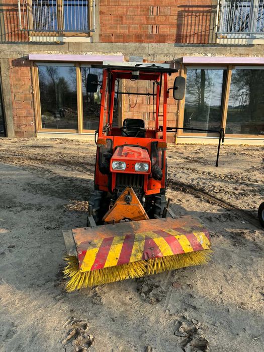 kubota b4200 kosiarka traktorek kosiarka traktorek komunalny
