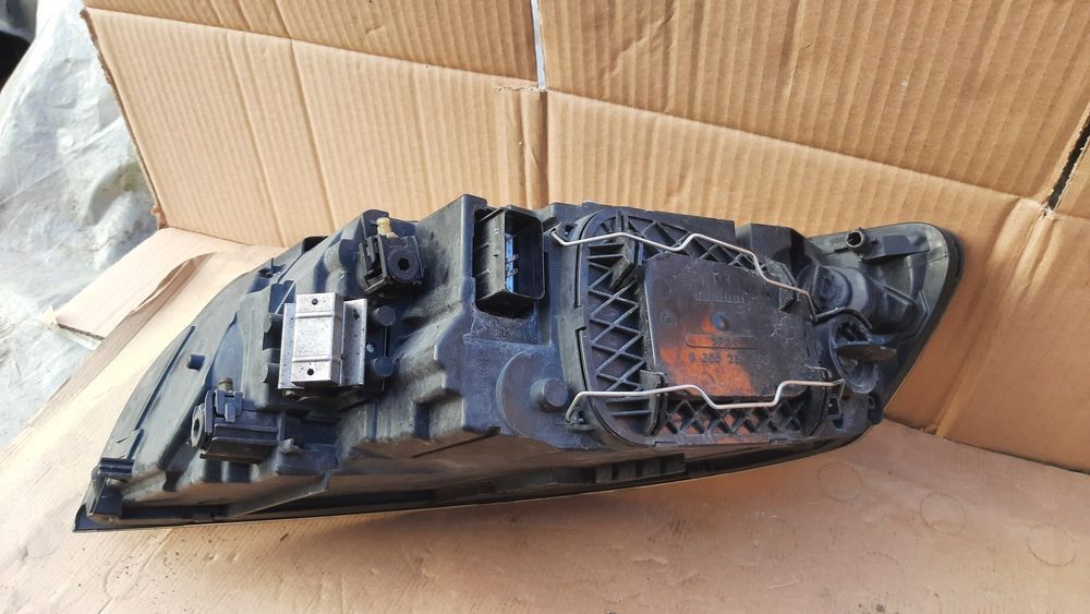 Volvo v50 Lift Lampa prawa lub lewa oryginał