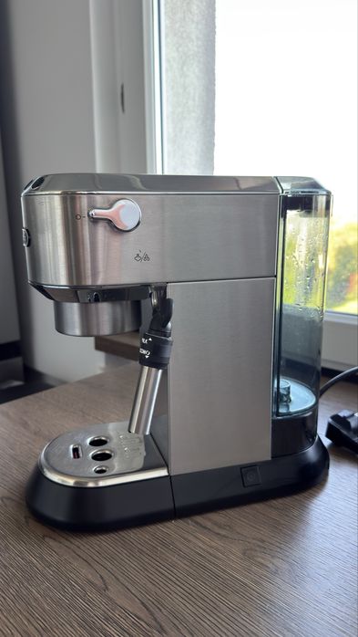 De’Longhi Dedica Style EC685.M