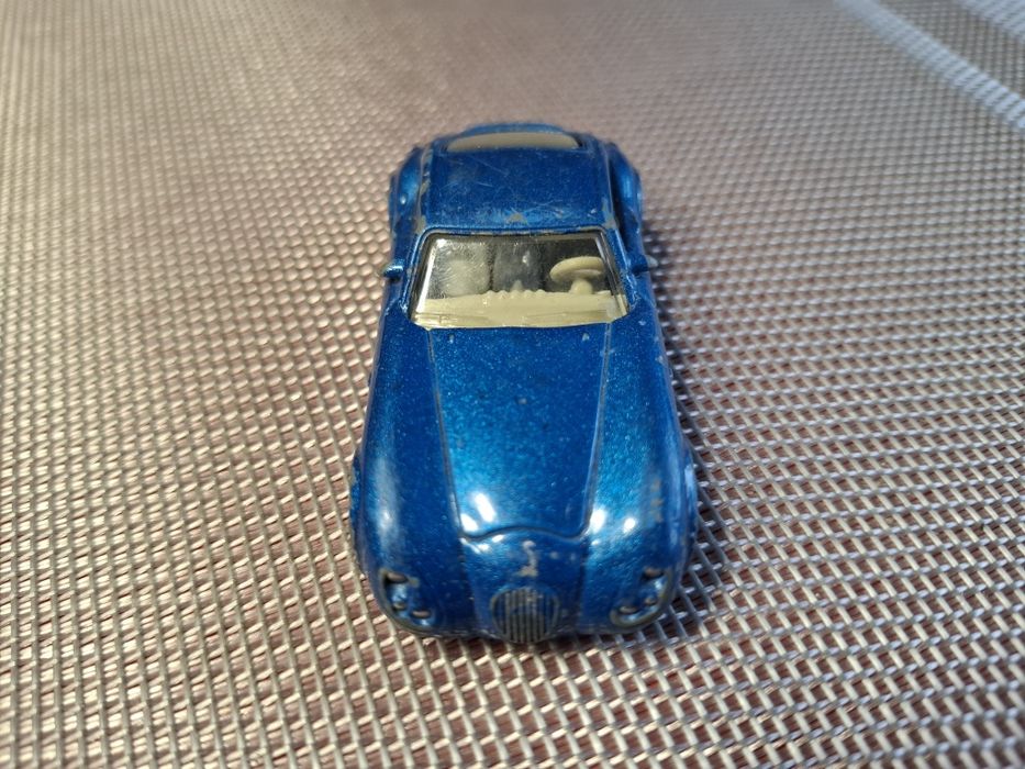 Siku wiessman gt mf4 skala 1:59