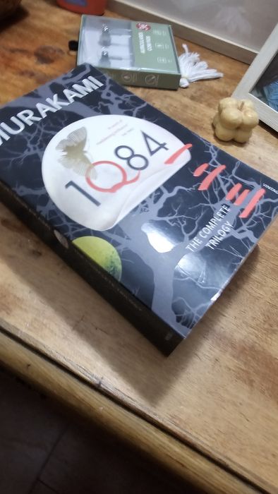 The Complete Triology 1Q84 MURAKAMI
