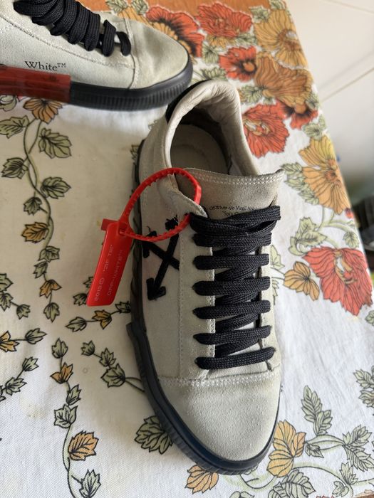Off-White brancas