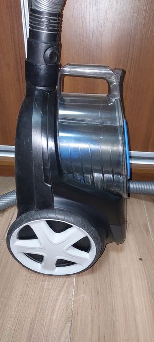 Пылесос Phillips power pro Compact